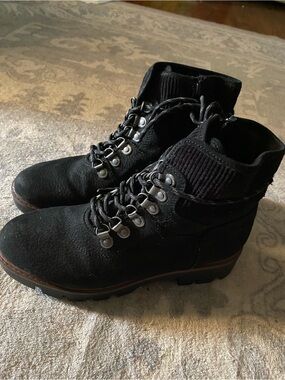 Women’s Black Suede Lace-Up Hiking Boots